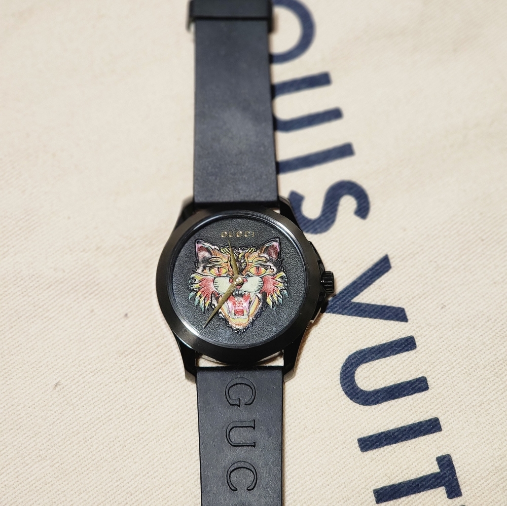Gucci timeless watch
